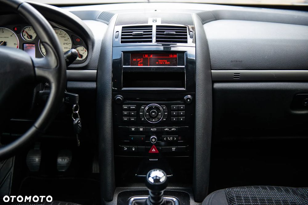 Peugeot 407 HDi 140 JBL - 34