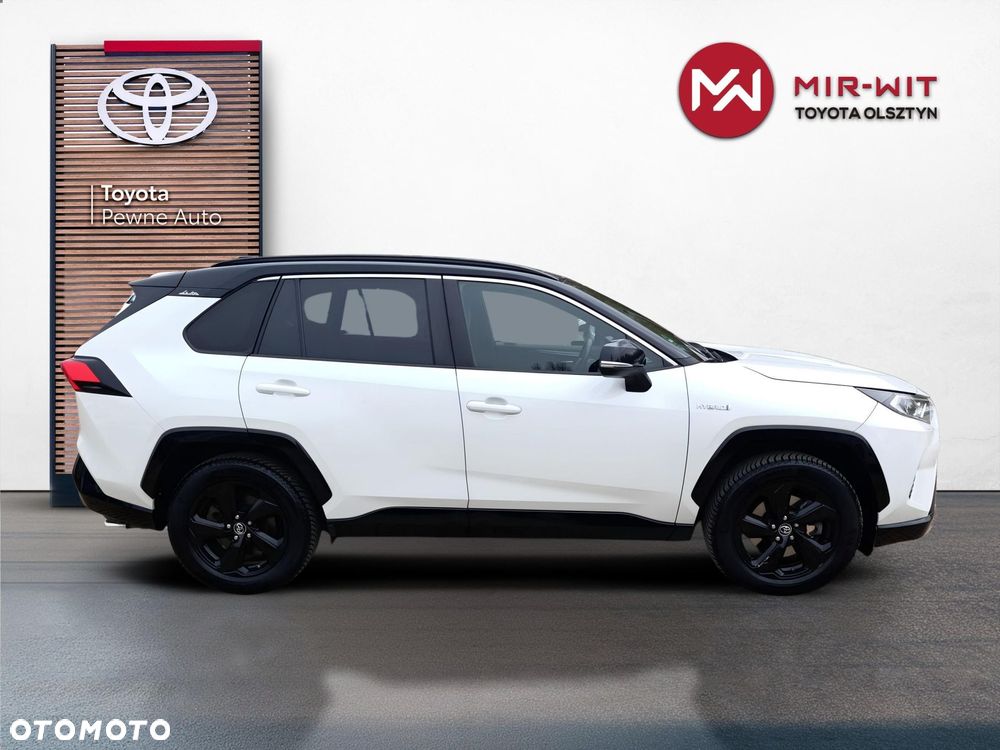 Toyota RAV4 - 6