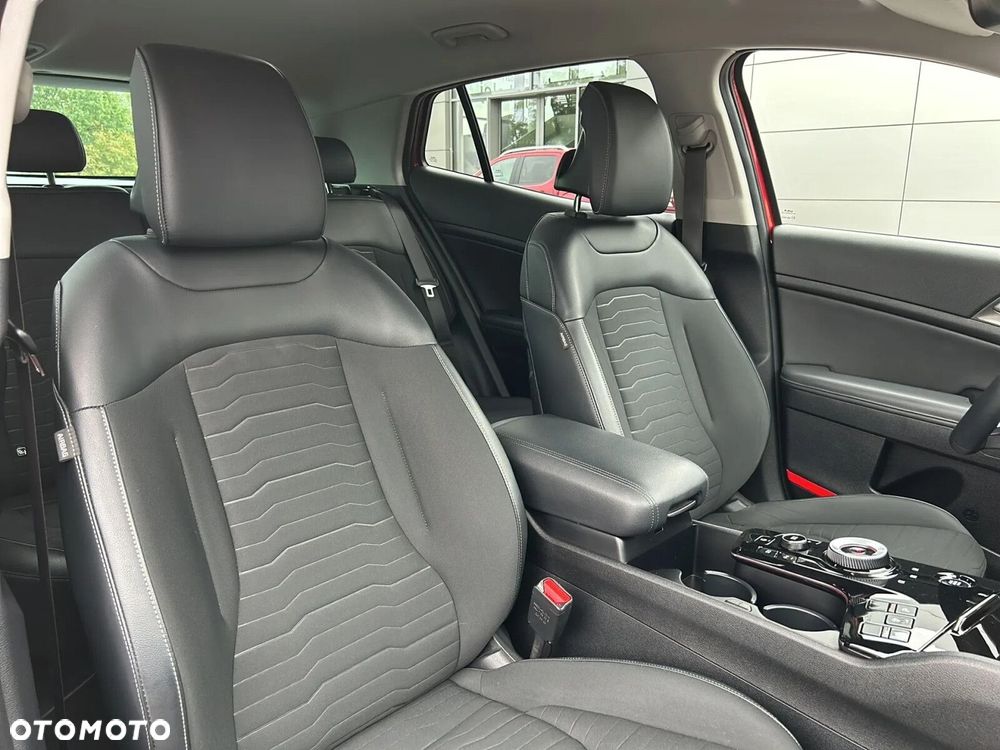 Kia Sportage 1.6 T-GDI MHEV Business Line 2WD DCT - 18