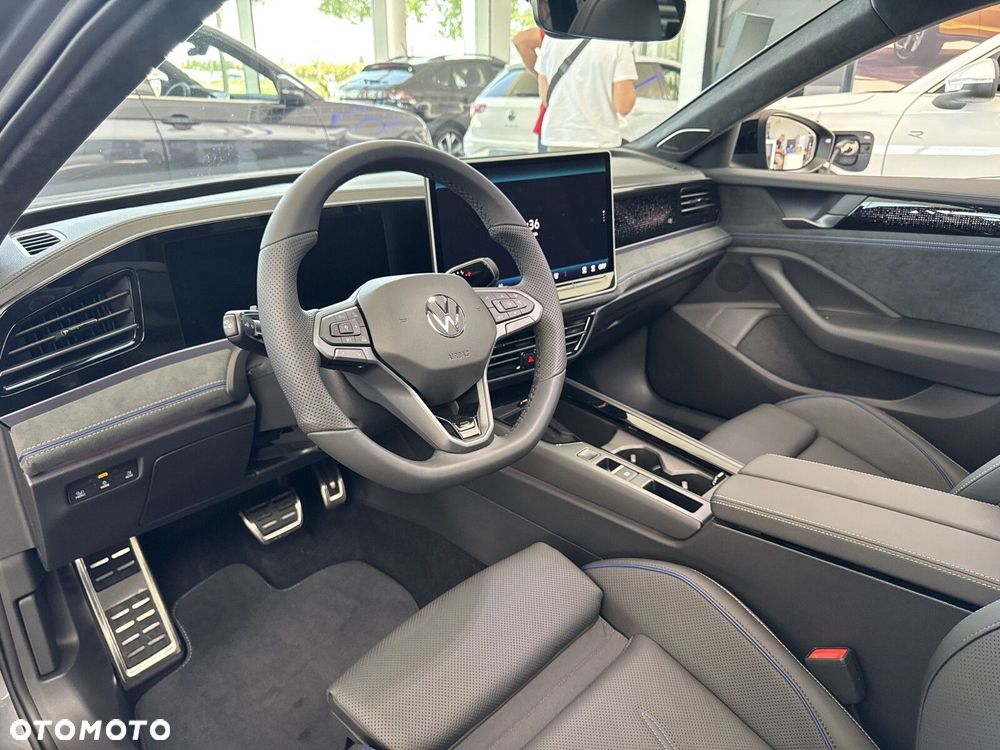 Volkswagen Passat - 10