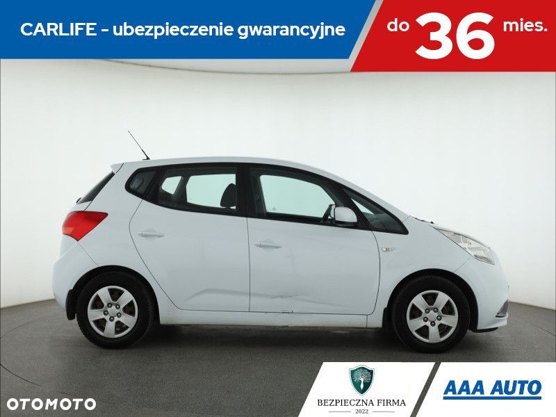 Kia Venga - 8
