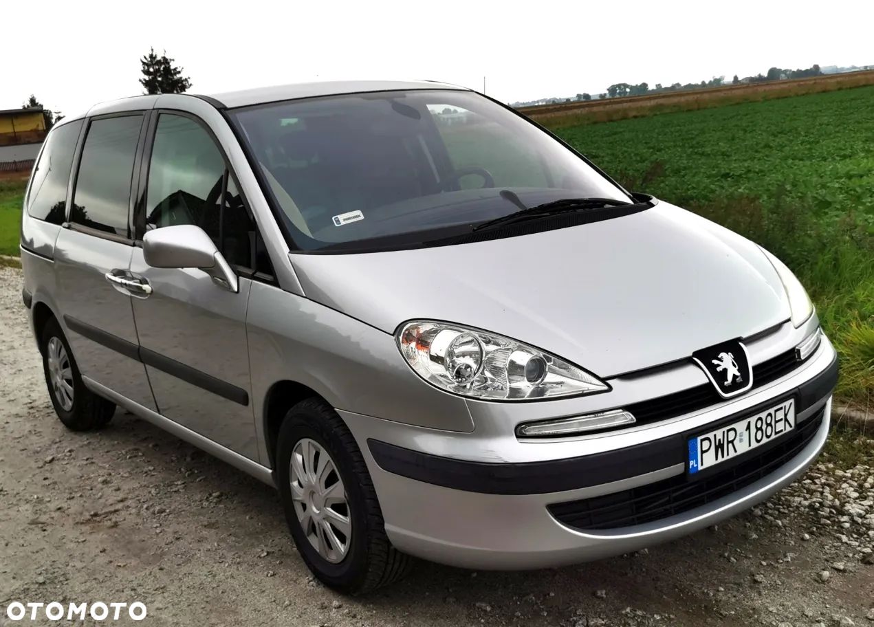 Peugeot 807 2.2 ST - 1