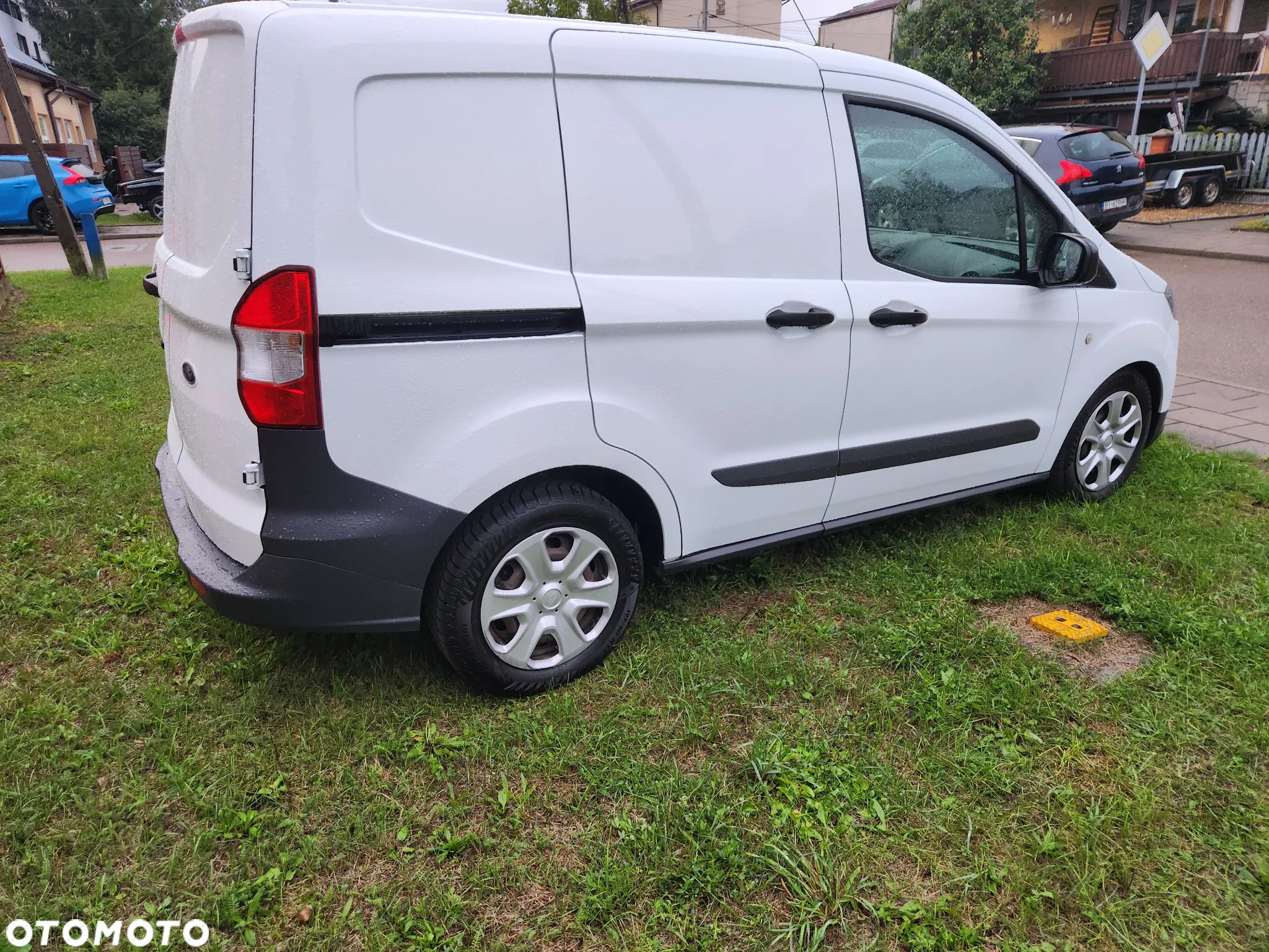 Ford TRANSIT COURIER - 26