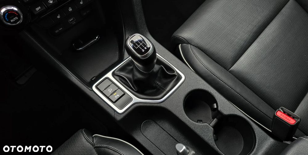 Kia Sportage 1.6 GDI L Business Line Plus 2WD - 29