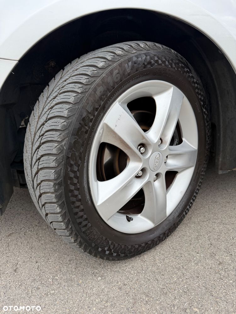 Kia Ceed 2.0 CVVT Spirit - 25