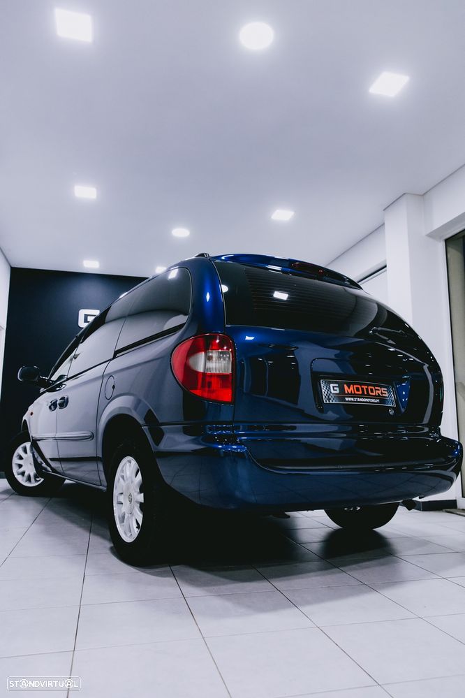 Chrysler Grand Voyager 2.5 CRD LX - 25