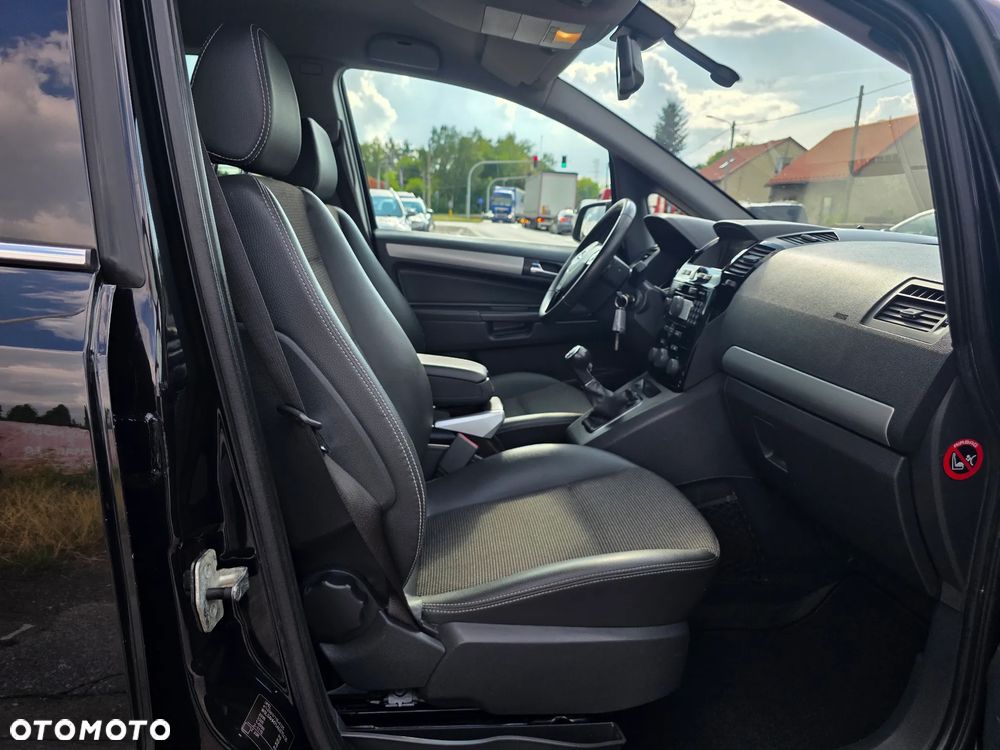 Opel Zafira 1.8 Design Edition - 11