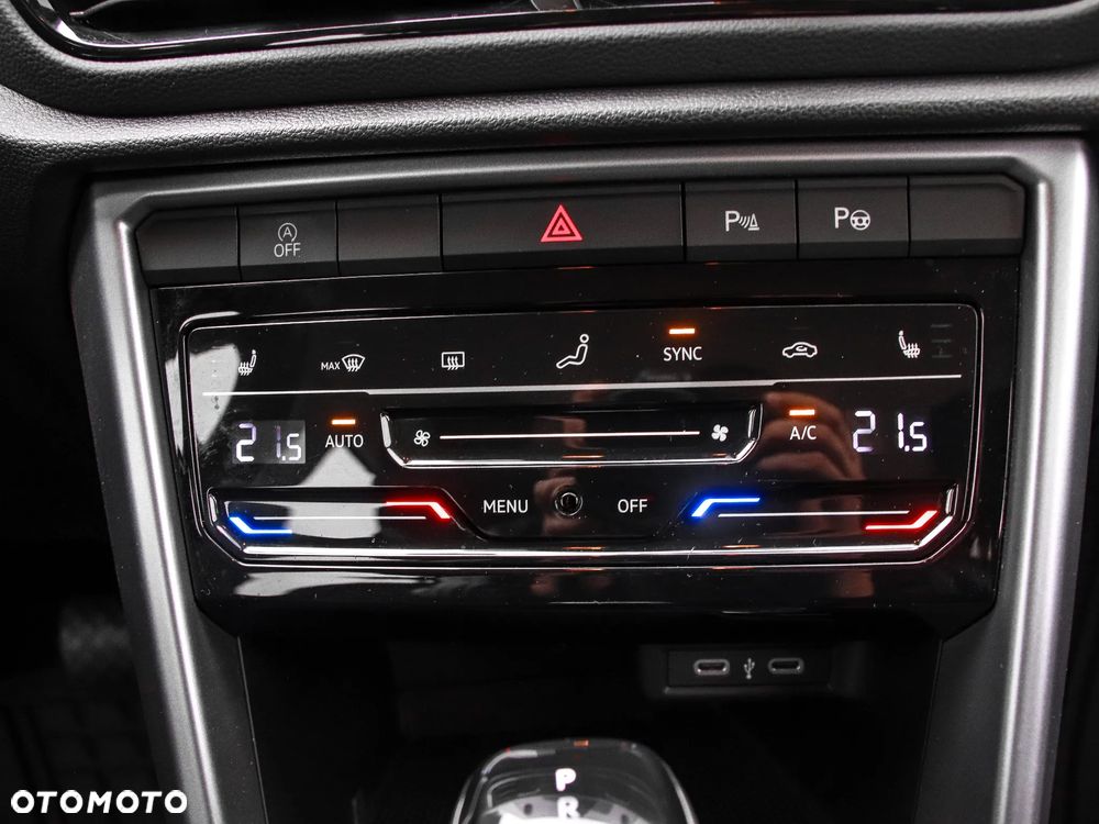 Volkswagen T-Roc 1.5 TSI Life DSG - 18