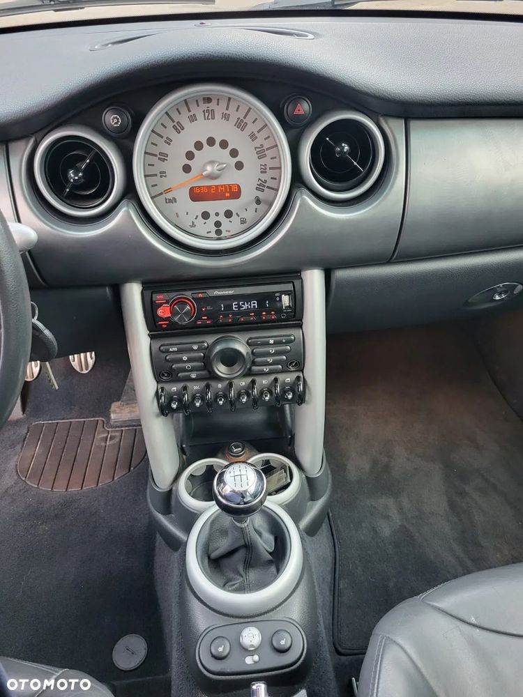 MINI Cooper S Standard - 23