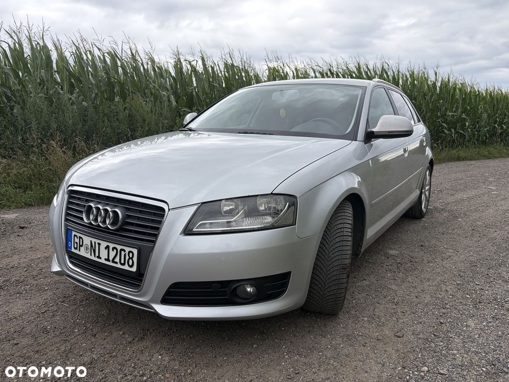 Audi A3 Sportback 1.8 TFSI Ambiente - 2