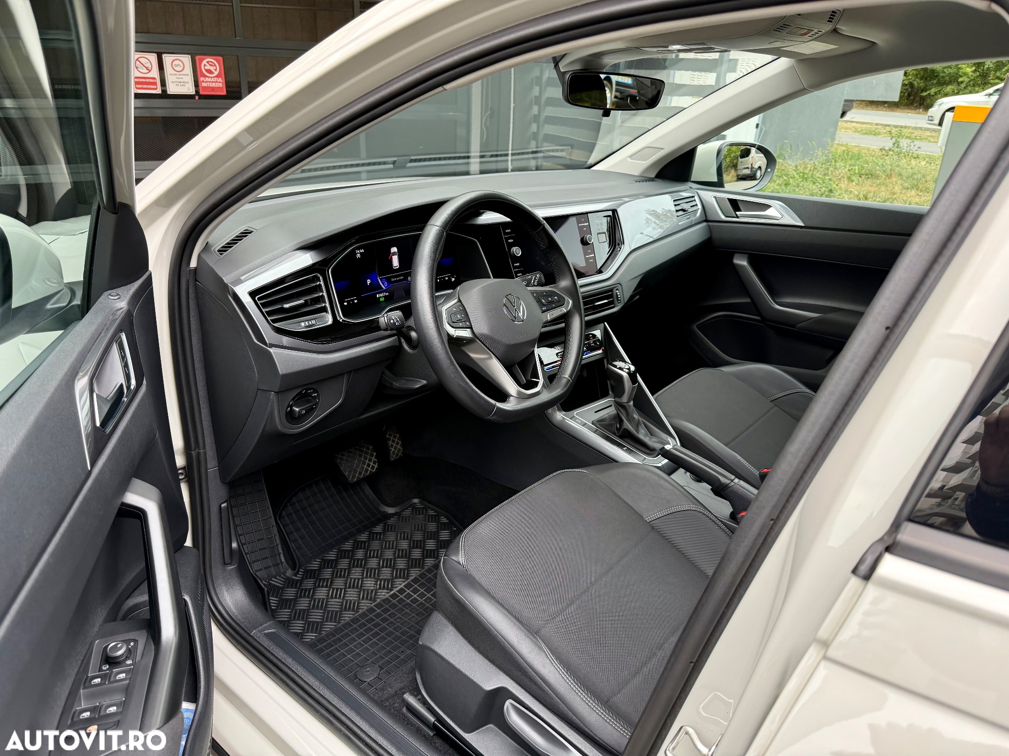 Volkswagen Taigo 1.5 TSI 150CP DSG7 Style - 14