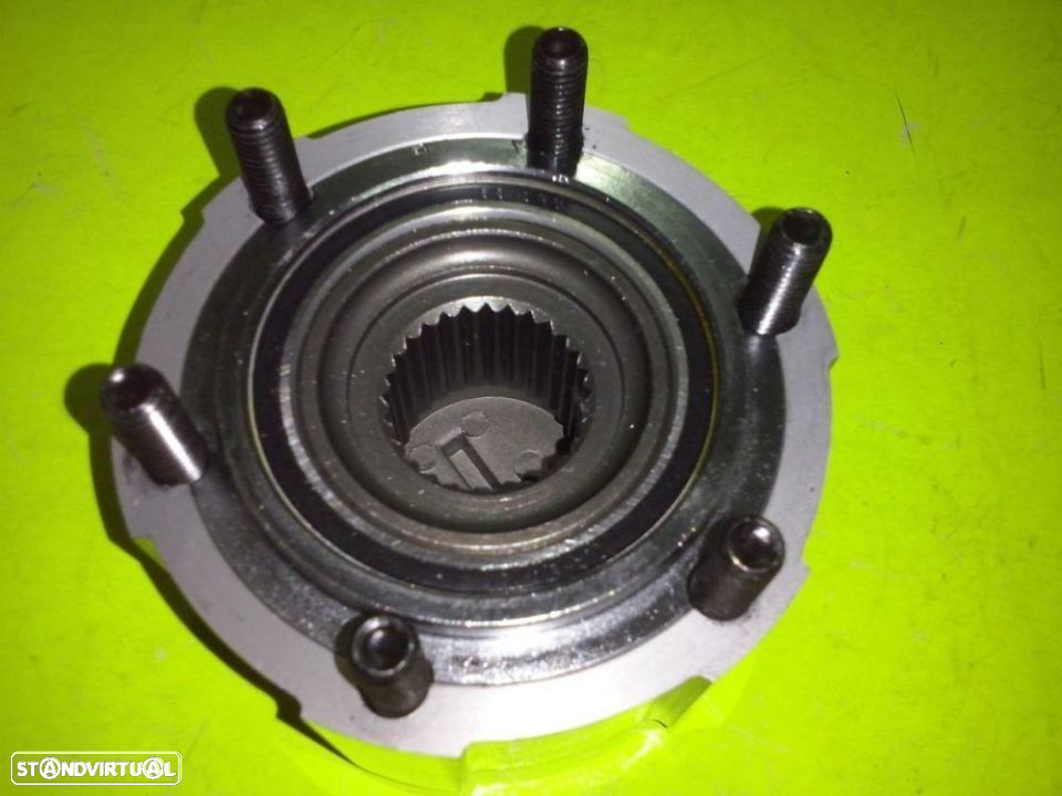 cubos de roda Nissan Pickup D21 4WD (Novos) Japan - 2