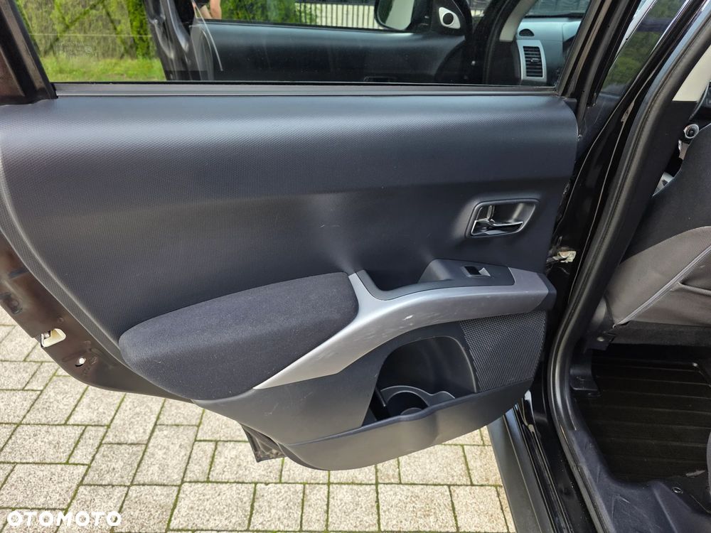 Mitsubishi Outlander 2.0 DID Intense - 11