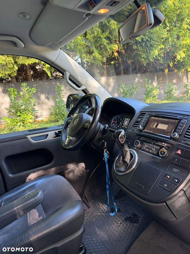 Volkswagen Multivan - 34