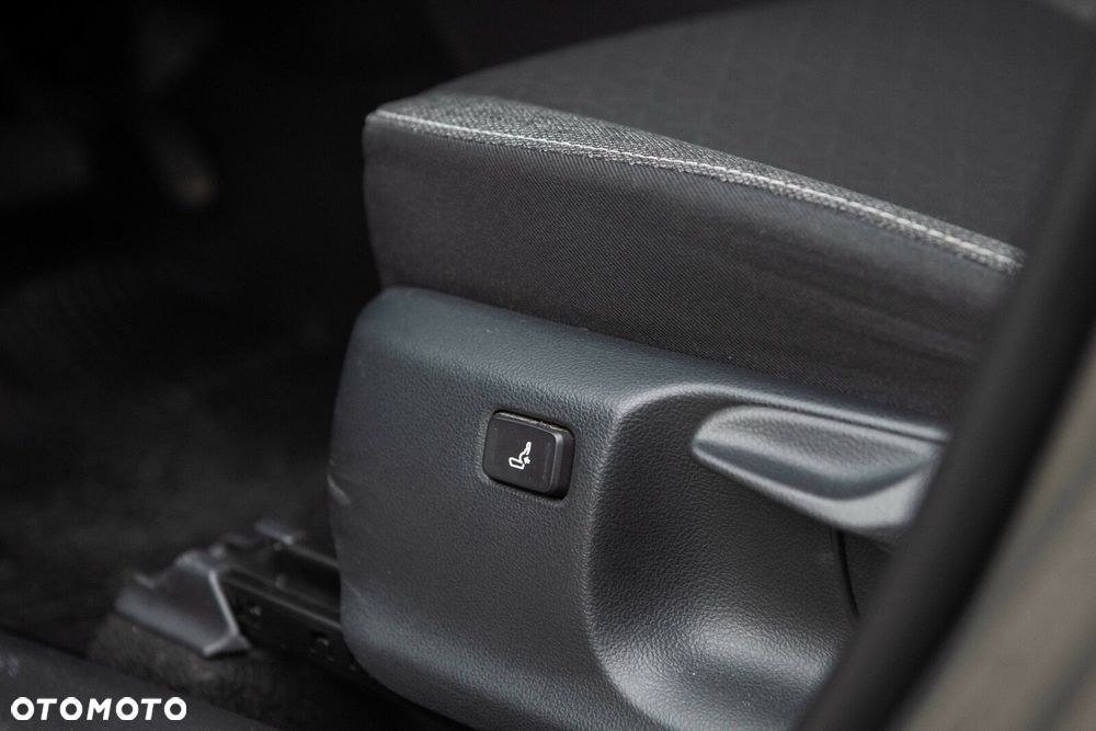 Toyota Yaris Cross - 18