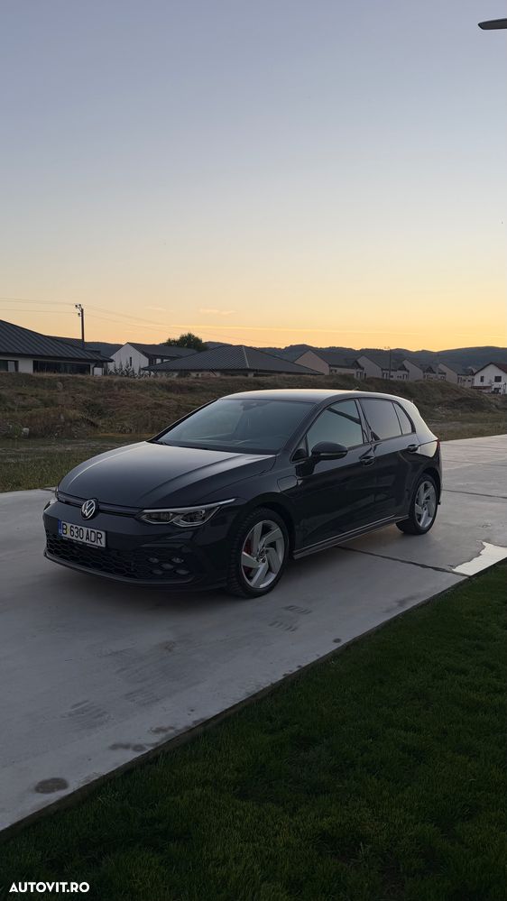 Volkswagen Golf - 2
