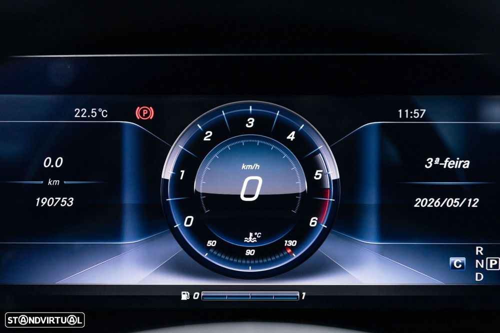 Mercedes-Benz E 220 d AMG Line - 26