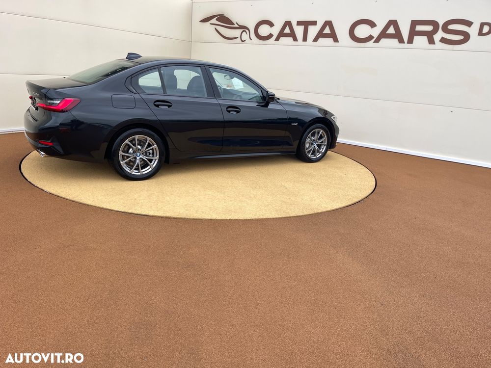 BMW Seria 3 330e Aut. Sport Line - 15