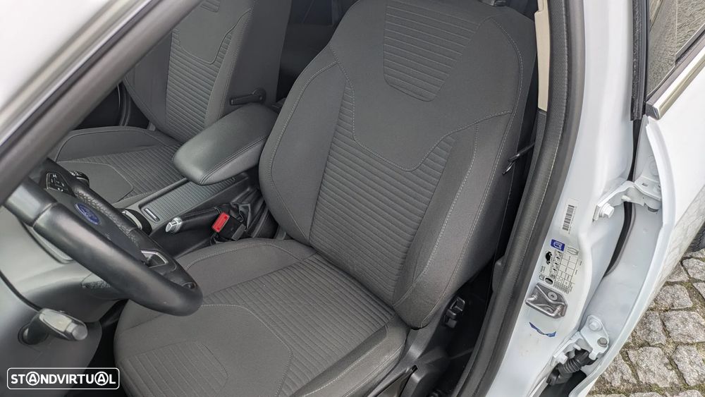 Ford Focus 1.0 EcoBoost S&S Titanium - 19