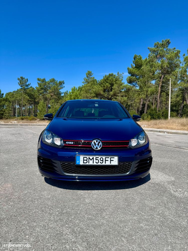 Volkswagen Golf 2.0 TSi GTI DSG — fotografia 2