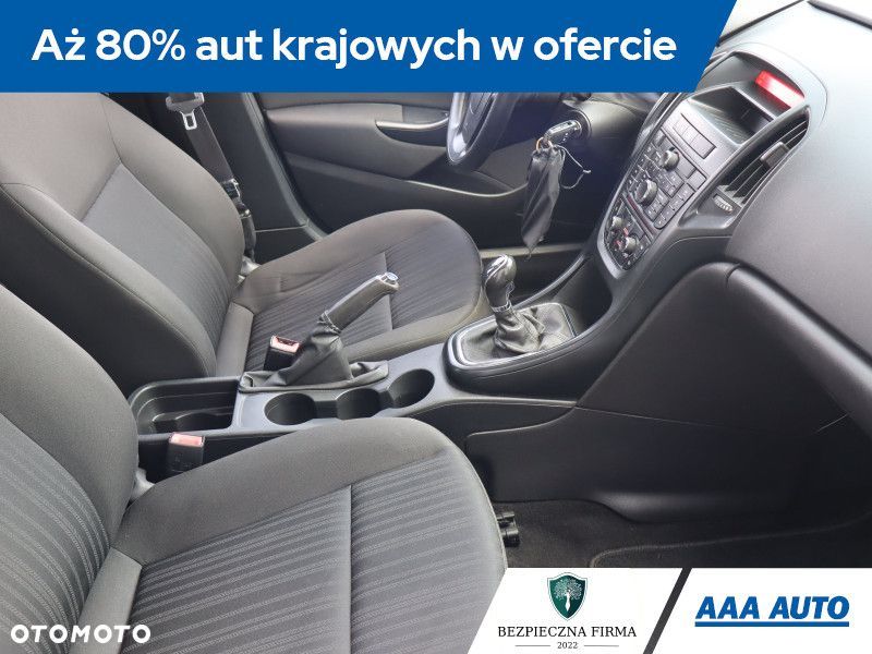 Opel Astra - 11