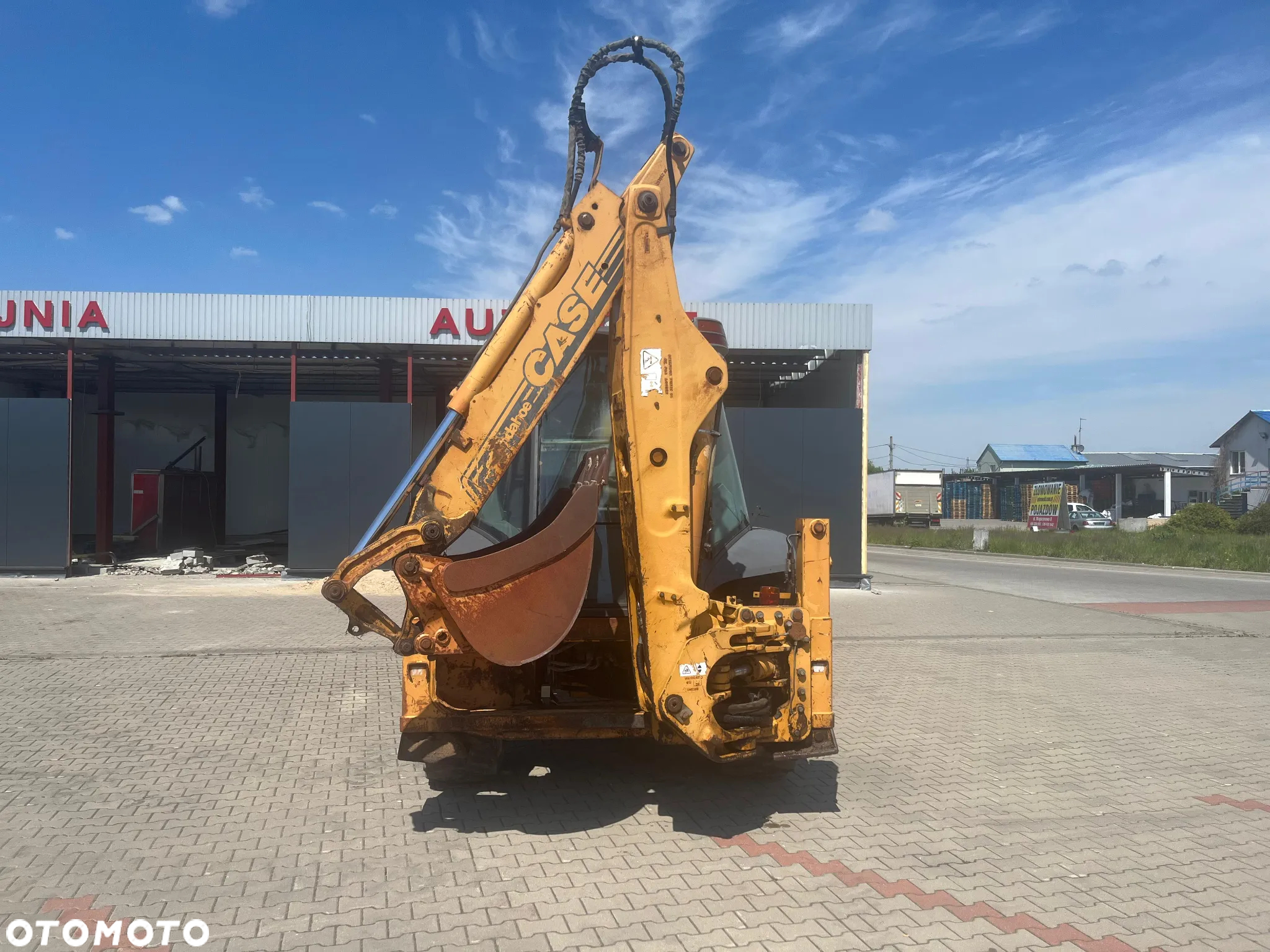 Case 590 SLE - 3