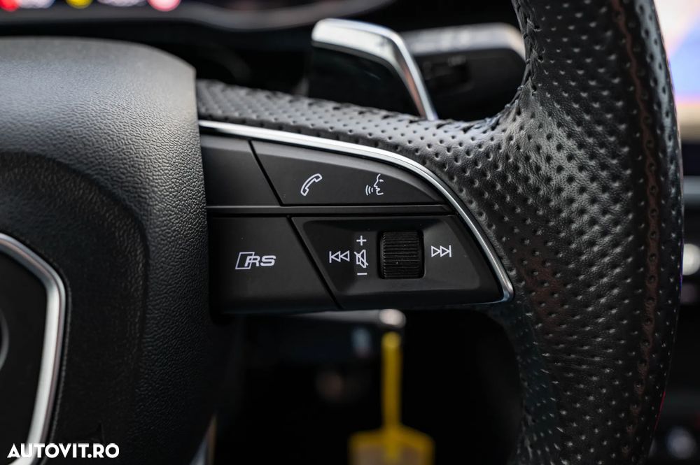 Audi RS Q3 2.5 TFSI quattro S tronic - 22