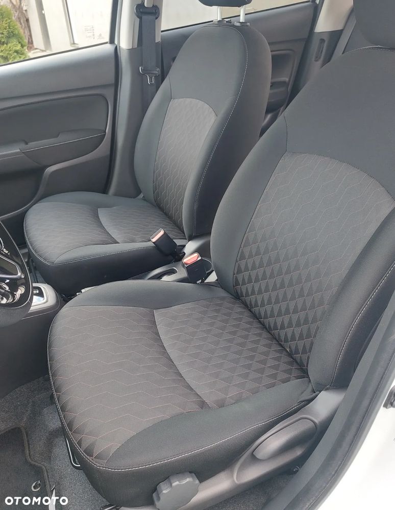 Mitsubishi Space Star - 9