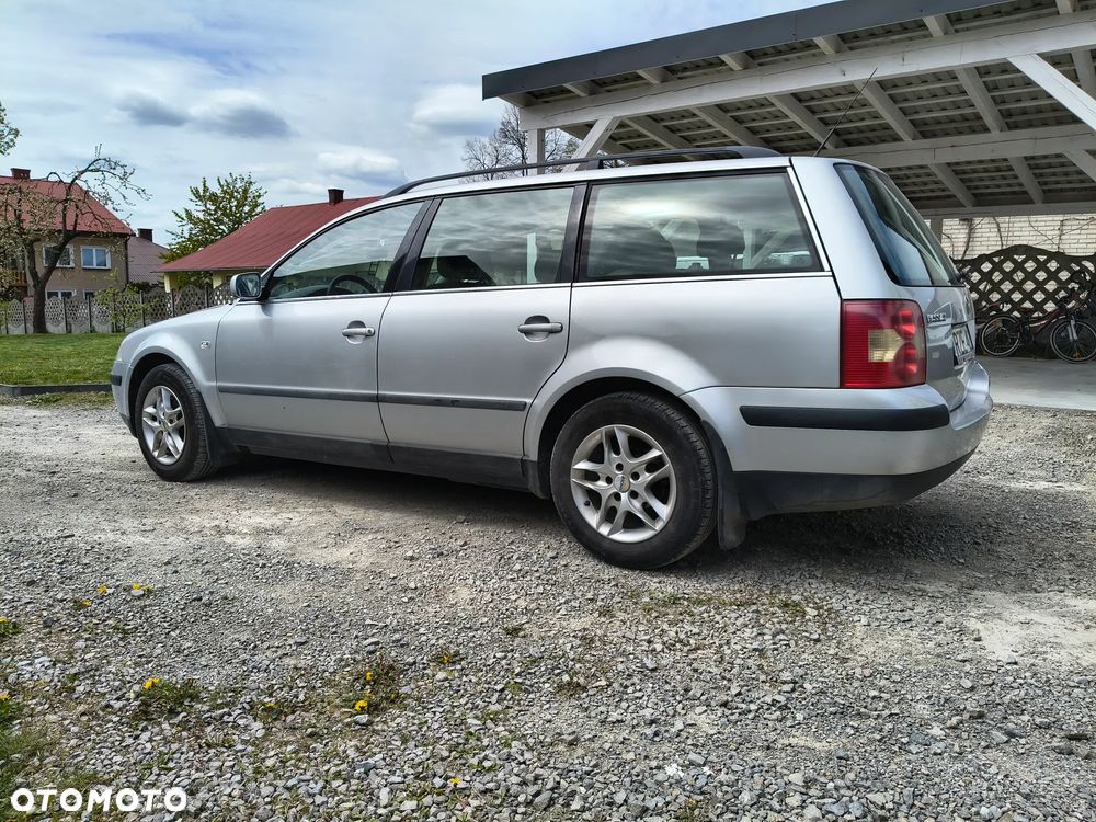 Volkswagen Passat 1.9 TDI 4Mot Comfortline - 3