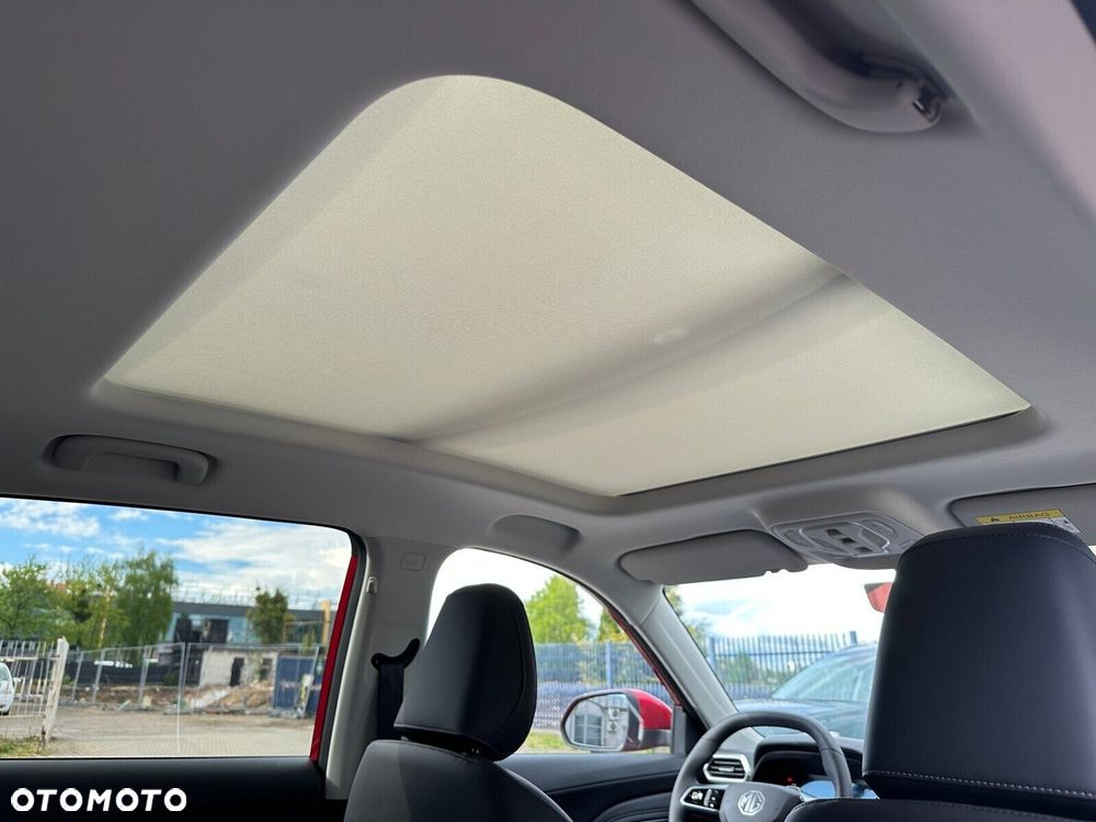 MG ZS Hybrid+ - 40