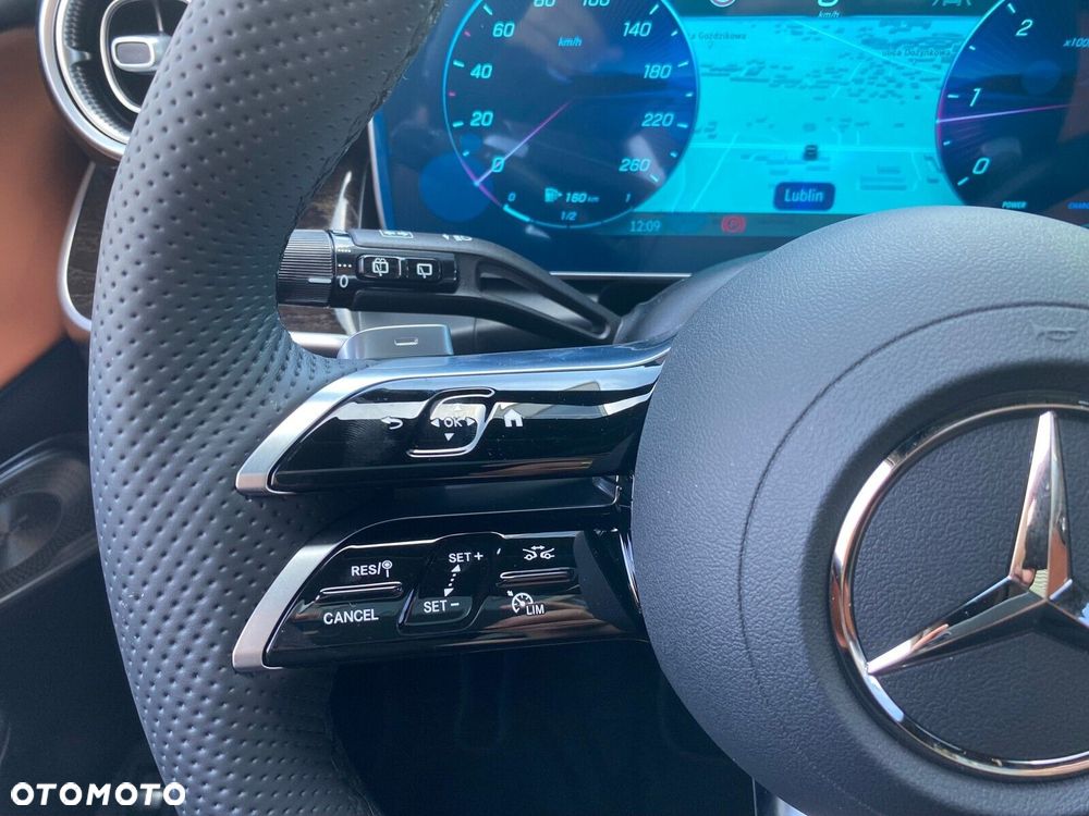Mercedes-Benz GLC - 14