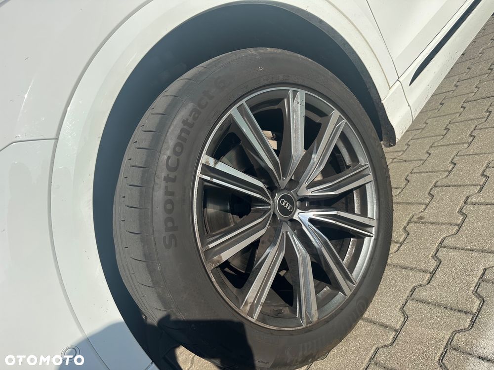 Audi Q8 - 4