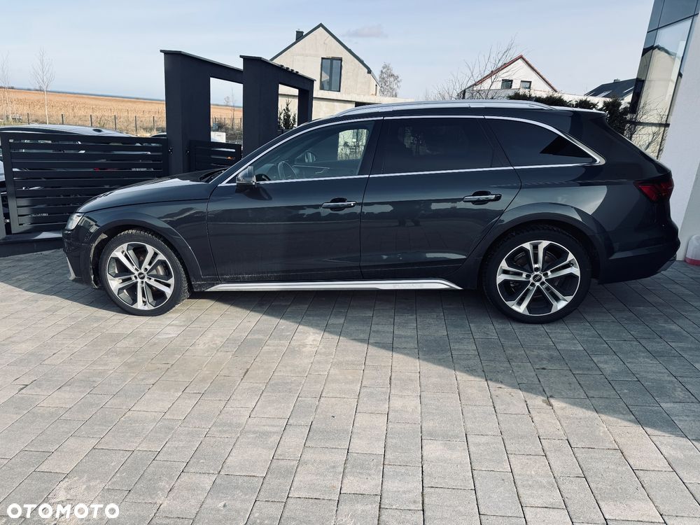Audi A4 Allroad - 30