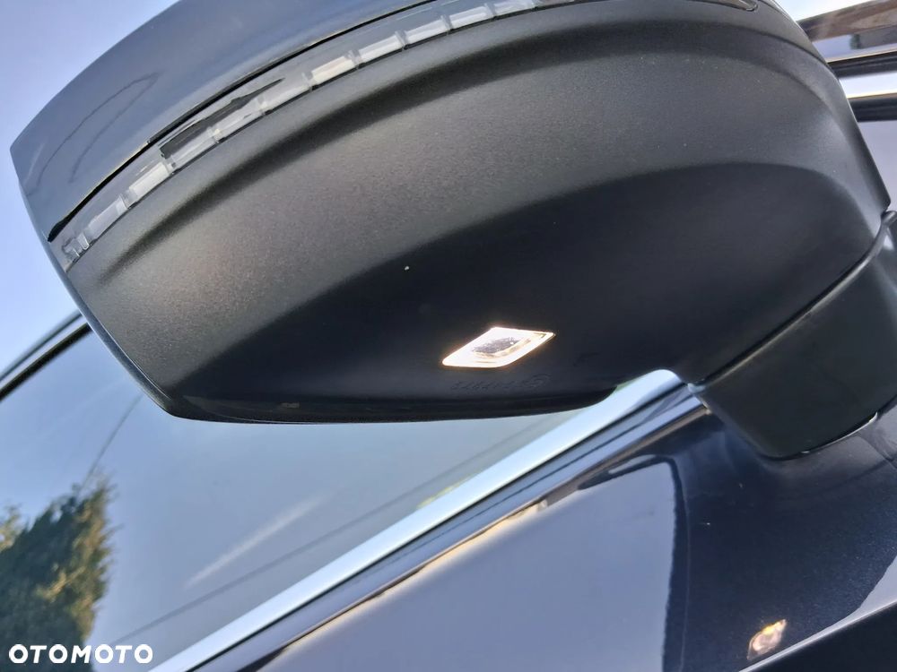 Volkswagen Tiguan - 26