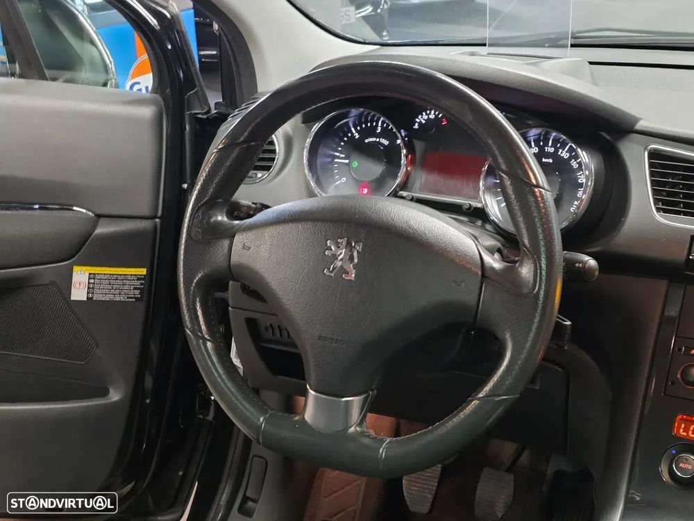 Peugeot 3008 1.6 HDi Sport — fotografia 11