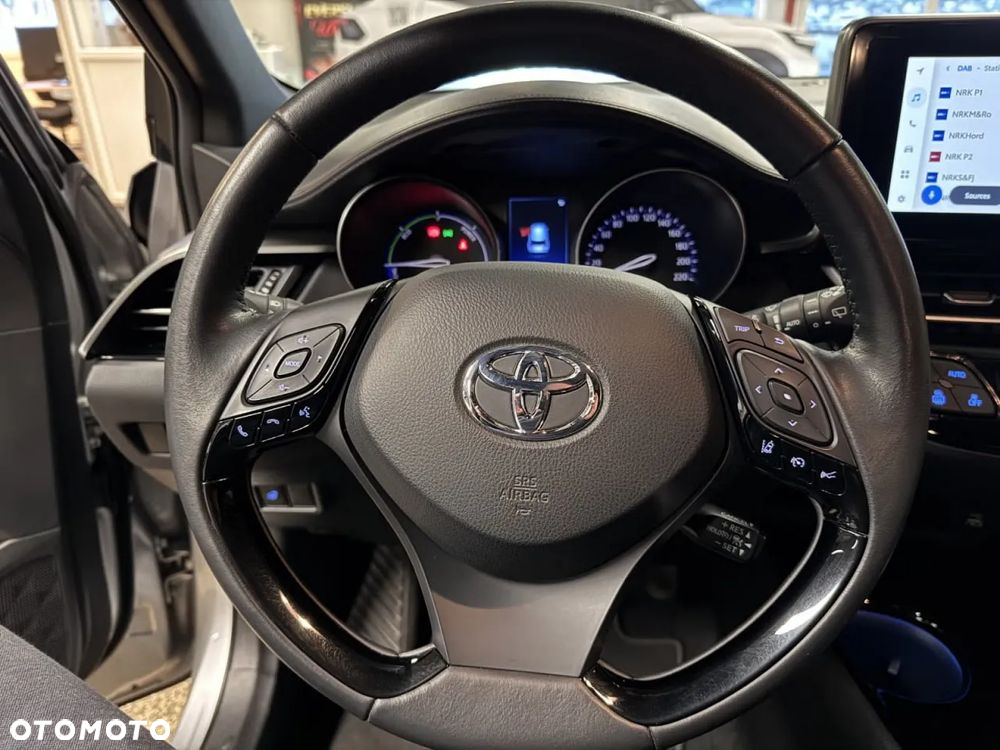 Toyota C-HR Hybrid Lounge - 20