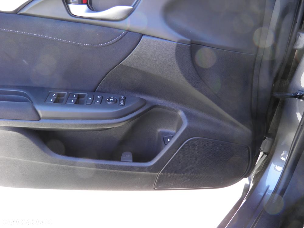 Honda Civic 1.5 T Elegance CVT - 12