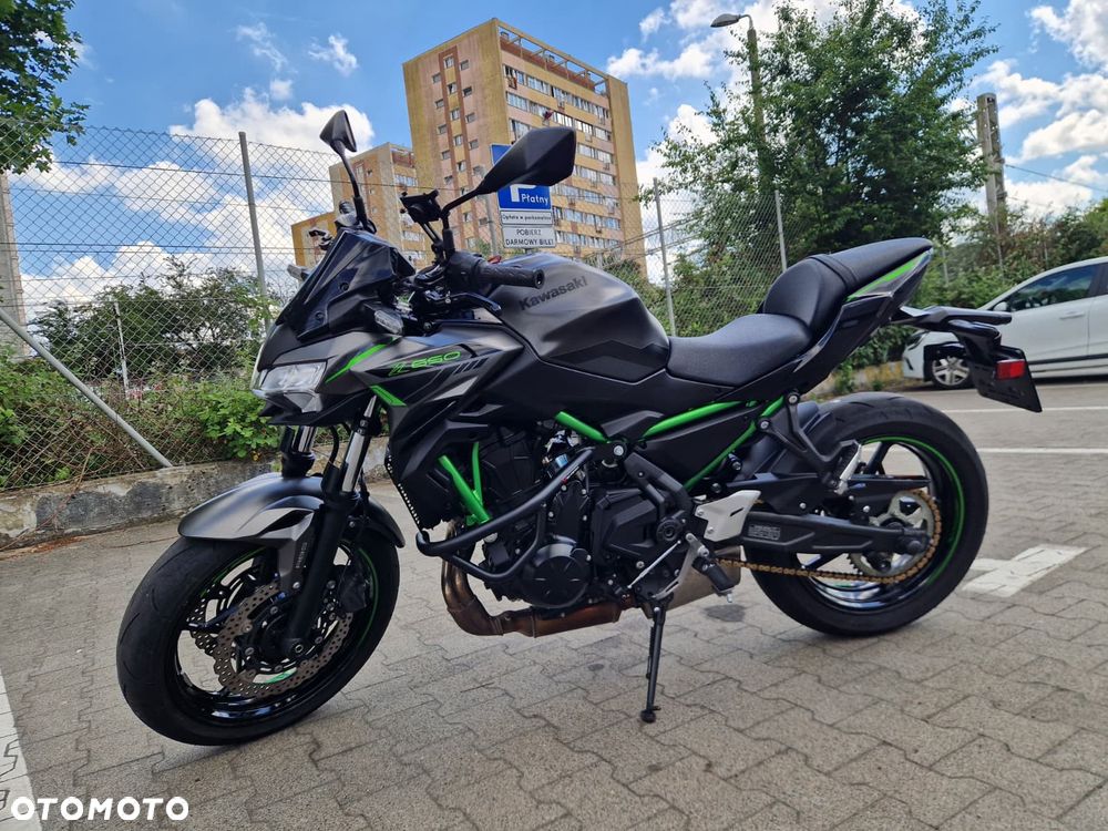 Kawasaki Z 650 - 12