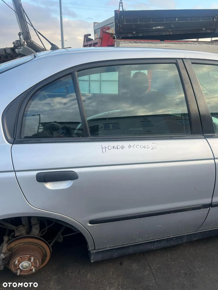 Honda Accord VI 6 Drzwi tylne prawe !! KOMPLETNE !! WYSYŁKA !! - 1