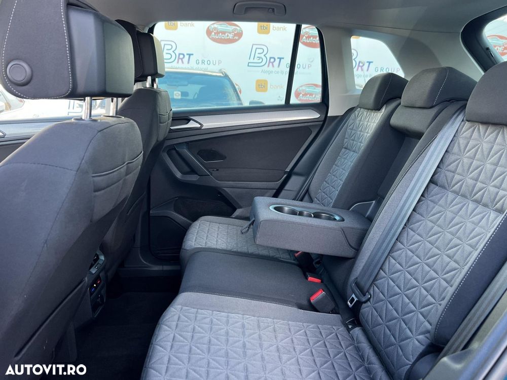 Volkswagen Tiguan - 33