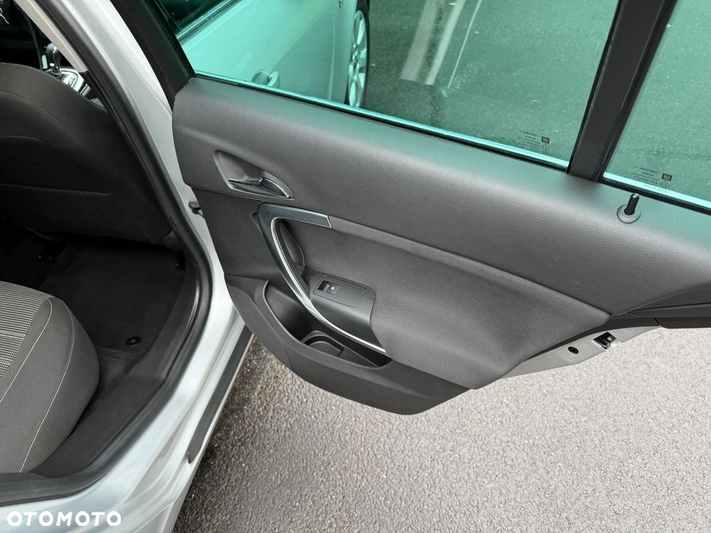 Opel Insignia 2.0 CDTI Cosmo - 23