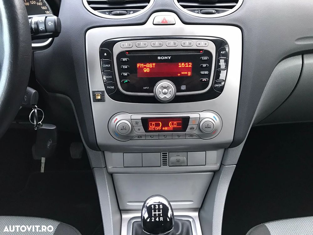 Ford Focus 1.6 TDCI DPF Concept - 15