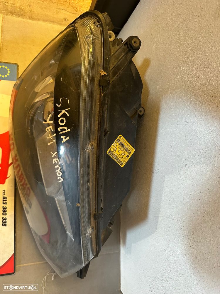 Farol direito Skoda yeti xenon - 3