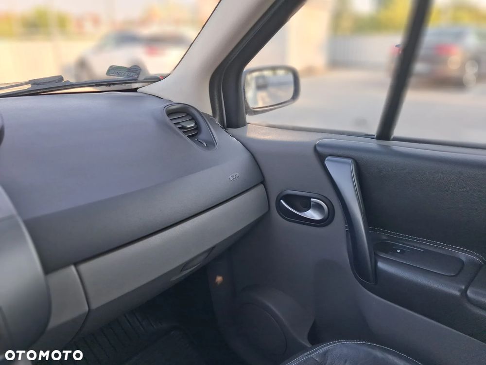 Renault Scenic 1.9 dCi Confort Expression - 33