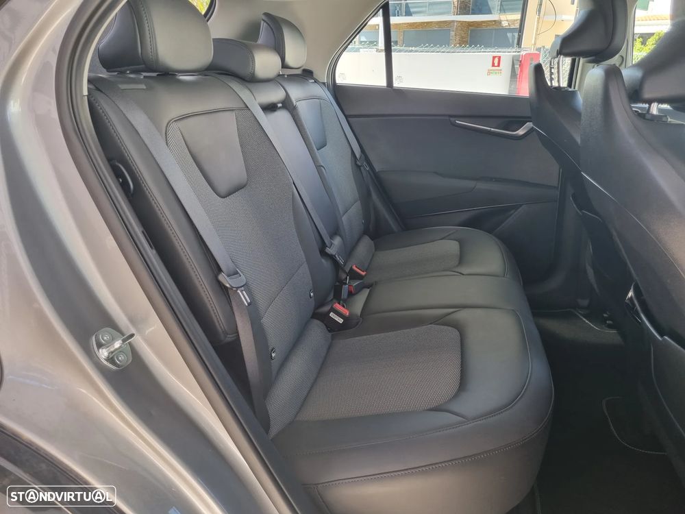 Kia e-Niro Vision - 8