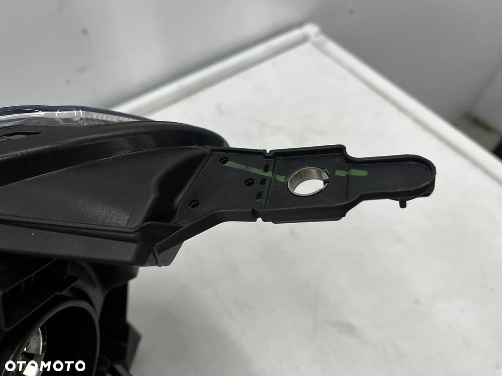 Lampa reflektor Toyota ProAce Expert Jumpy Scudo Ulysse Vivaro C Life 23r.- LIFT EU prawa przednia E - 11