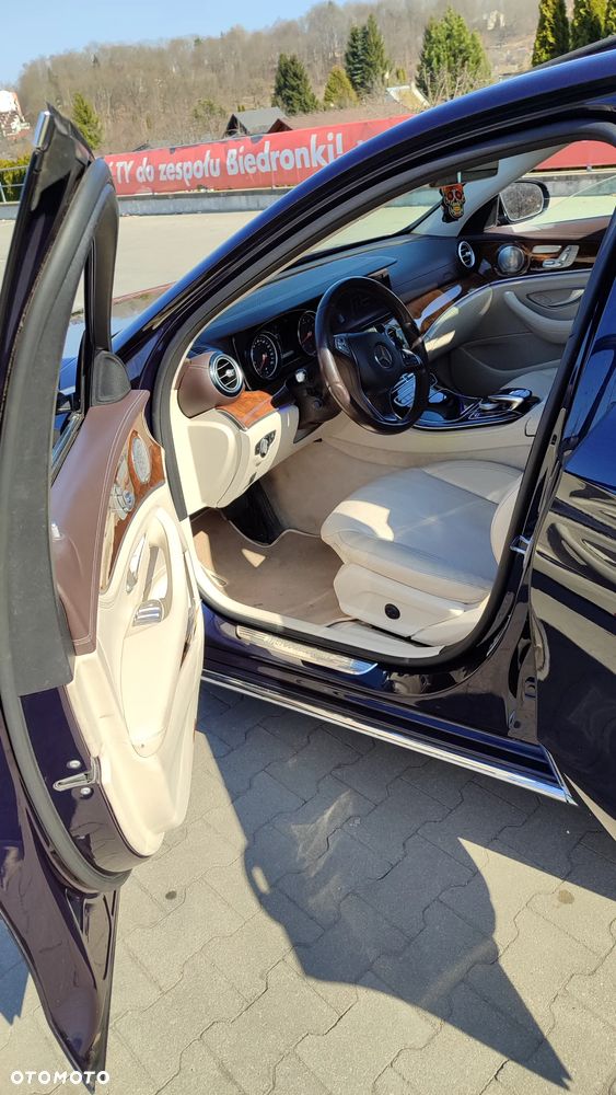 Mercedes-Benz Klasa E 300 9G-TRONIC Exclusive - 9