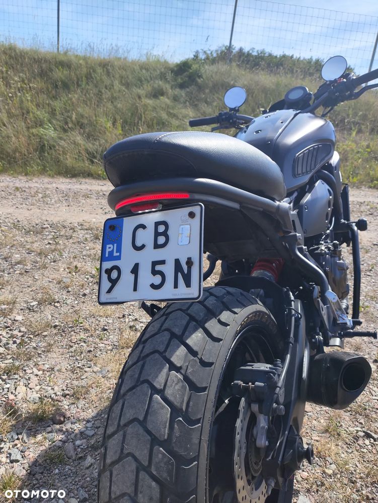 Yamaha XSR - 9
