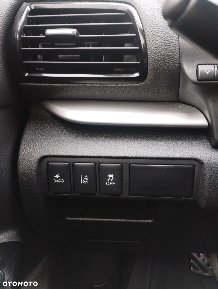 Mitsubishi Eclipse Cross - 9