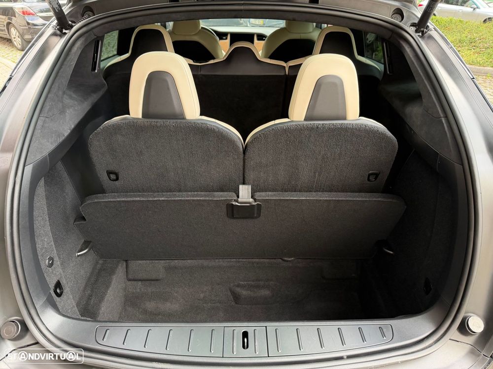 Tesla Model X 100 kWh Long Range Plus AWD - 32